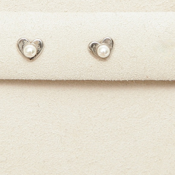 MAJORICA Pearl Rhodium Silver Earrings Heart 3mm PURE LOVE Collection - Picture 1 of 3